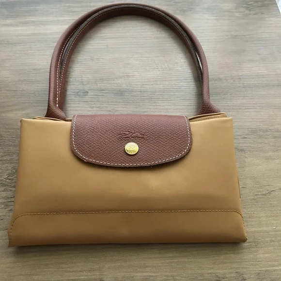 Longchamp Le Pliage Medium Nylon Shoulder Tote-Fawn with Brown Leather Handles - Picture 2 of 16